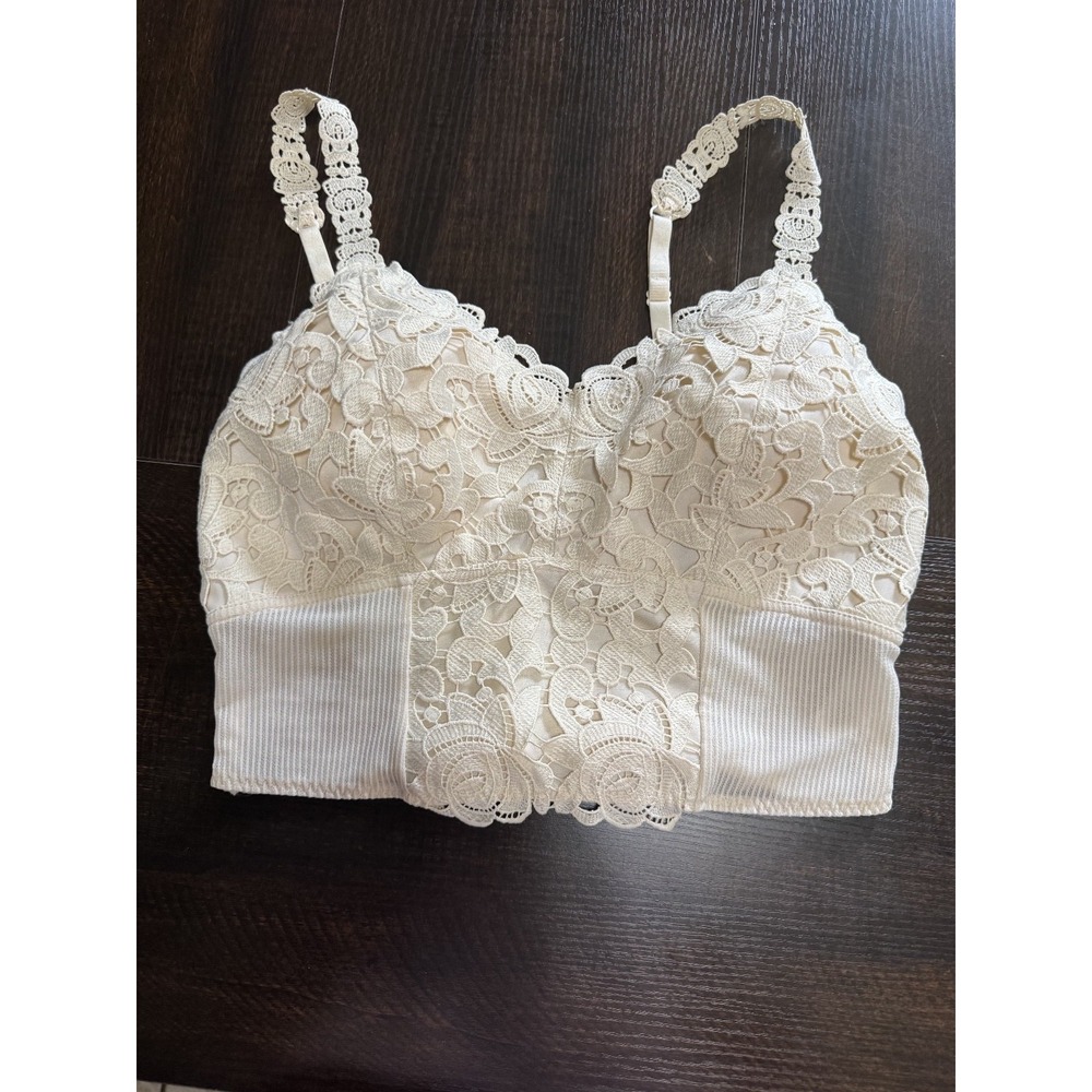 BKE Essentials Lace Bralette Size